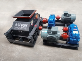2PGC900X900大型雙齒輥久久精品国产亚洲AV麻豆發往內蒙古烏海粉碎煤