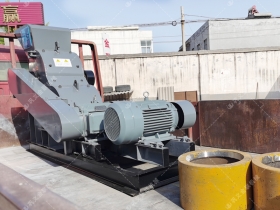  46小型雙級粉碎機和久久精品国产亚洲AV麻豆易損件發貨